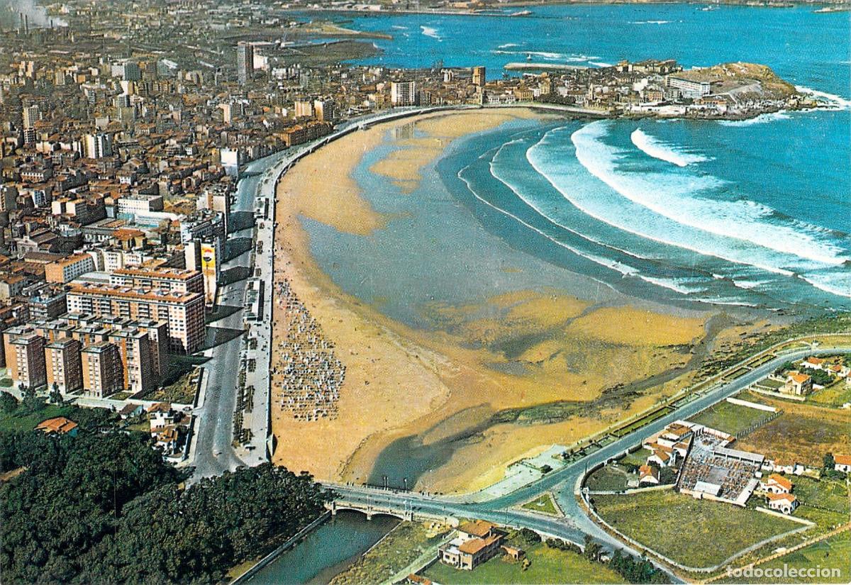 Postales: Postal de la Vista A&eacute;rea de Gij&oacute;n y la Playa de San Lorenzo