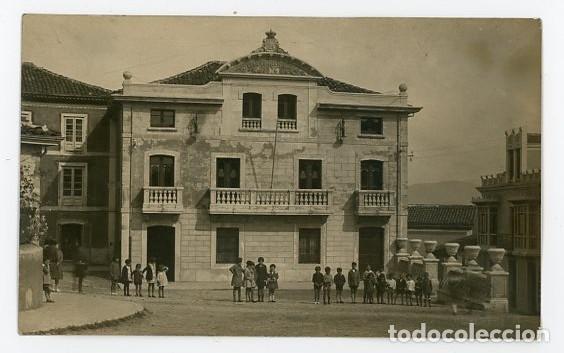 Postales: MUROS DEL NALON. ASTURIAS. PLAZA DEL AYUNTAMIENTO. PIRE. FOTOGRAFICA.