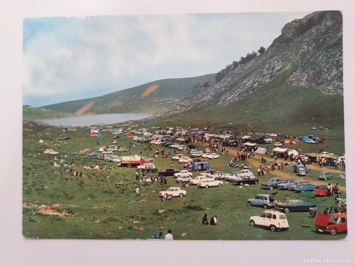 Postales: POSTAL LAGO ENOL FIESTA DEL PASTOR. 1967. SIN CIRCULAR. ASTURIAS. COCHES RENAULT 4
