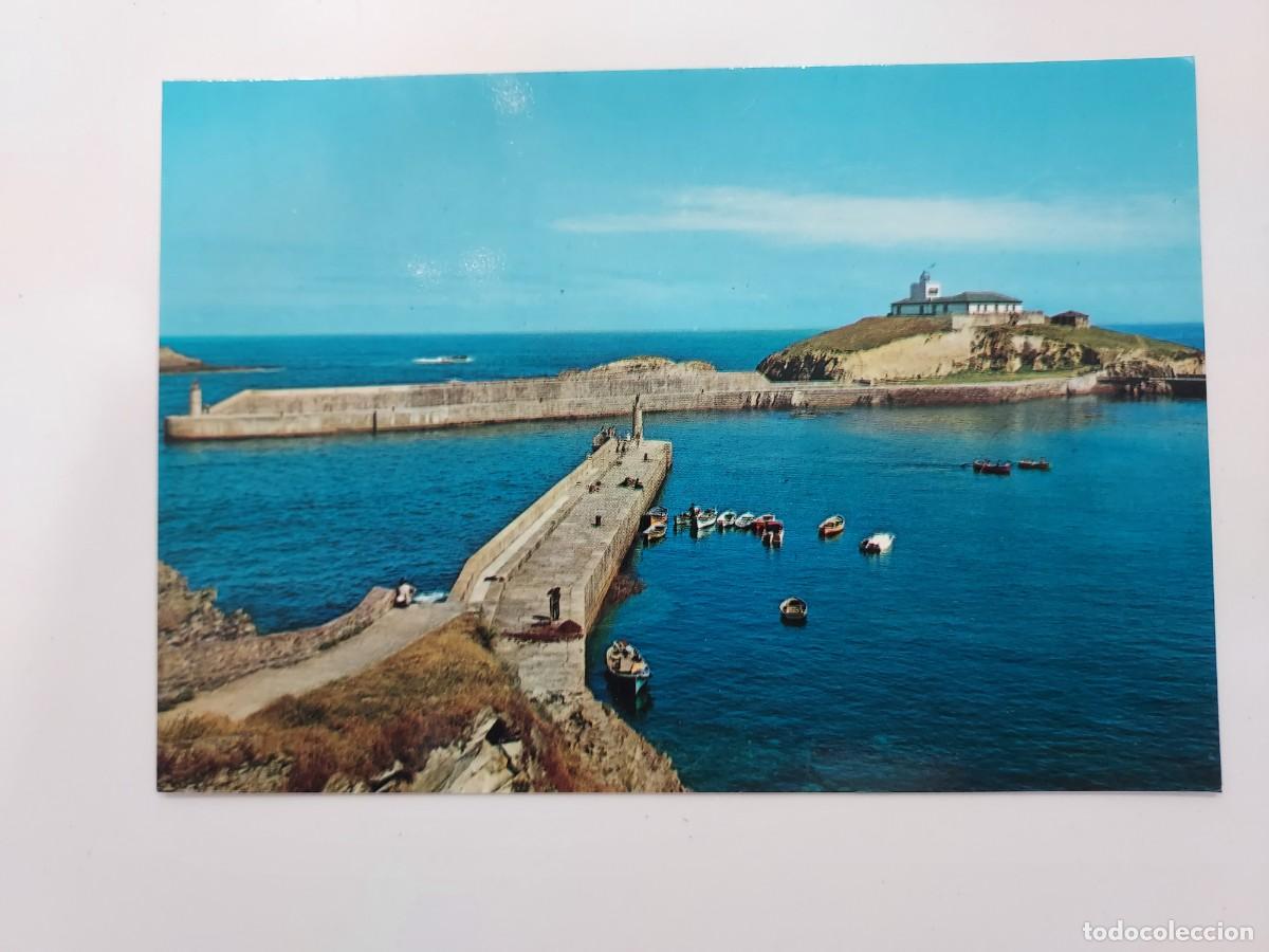 Postales: POSTAL TAPIA DE CASARIEGO ENTRADA AL PUERTO Y FARO. 1970. SIN CIRCULAR. ASTURIAS