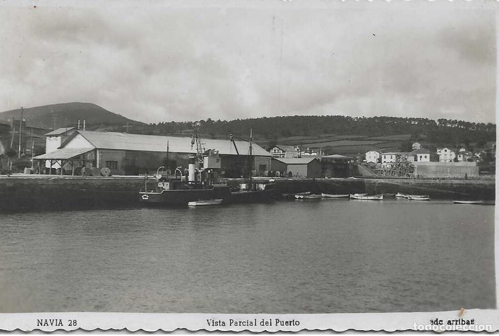 Postales: NAVIA (ASTURIAS) - VISTA PARCIAL DEL PUERTO - ED. ARRIBAS