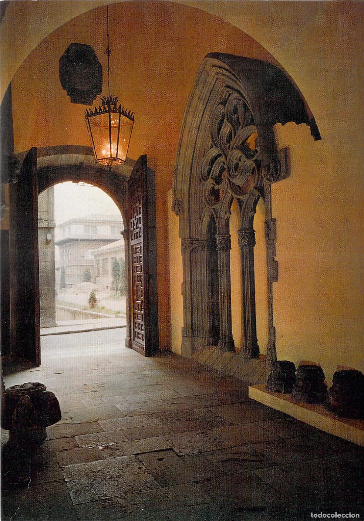 Postales: Postal de Oviedo - Ventanal del Convento de San Francisco