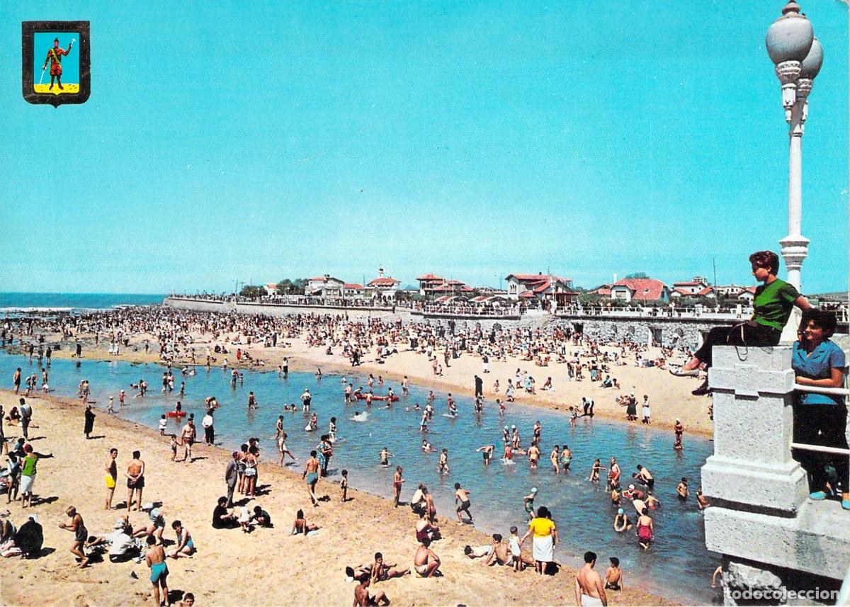 Postcards: Postal de la Playa y el R&iacute;o Piles en Gij&oacute;n