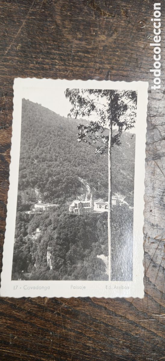 Postales: Postal antigua Covadonga 1953 - Santuario y Bas&iacute;lica - Circulada a La Coru&ntilde;a - Matasellos Covadonga