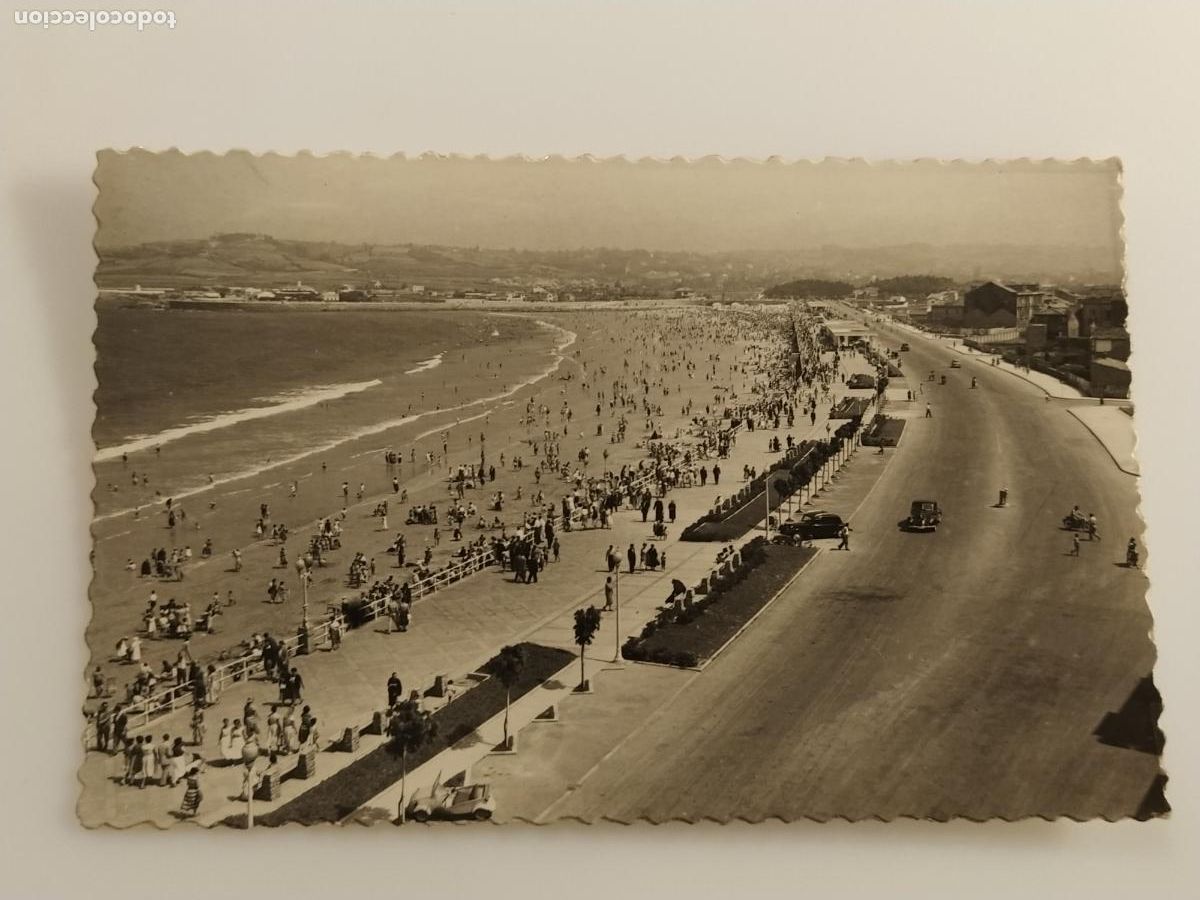 Postales: GIJON - PASEO Y PLAYA - POSTAL ANTIGUA (116.890)