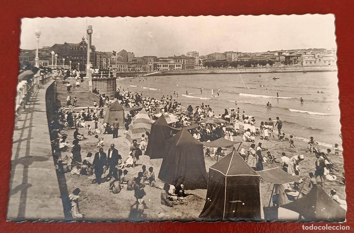 Postales: POSTAL FOTOGR&Aacute;FICA LA PLAYA GIJ&Oacute;N - ASTURIAS 1959 - EDICIONES ARRIBAS