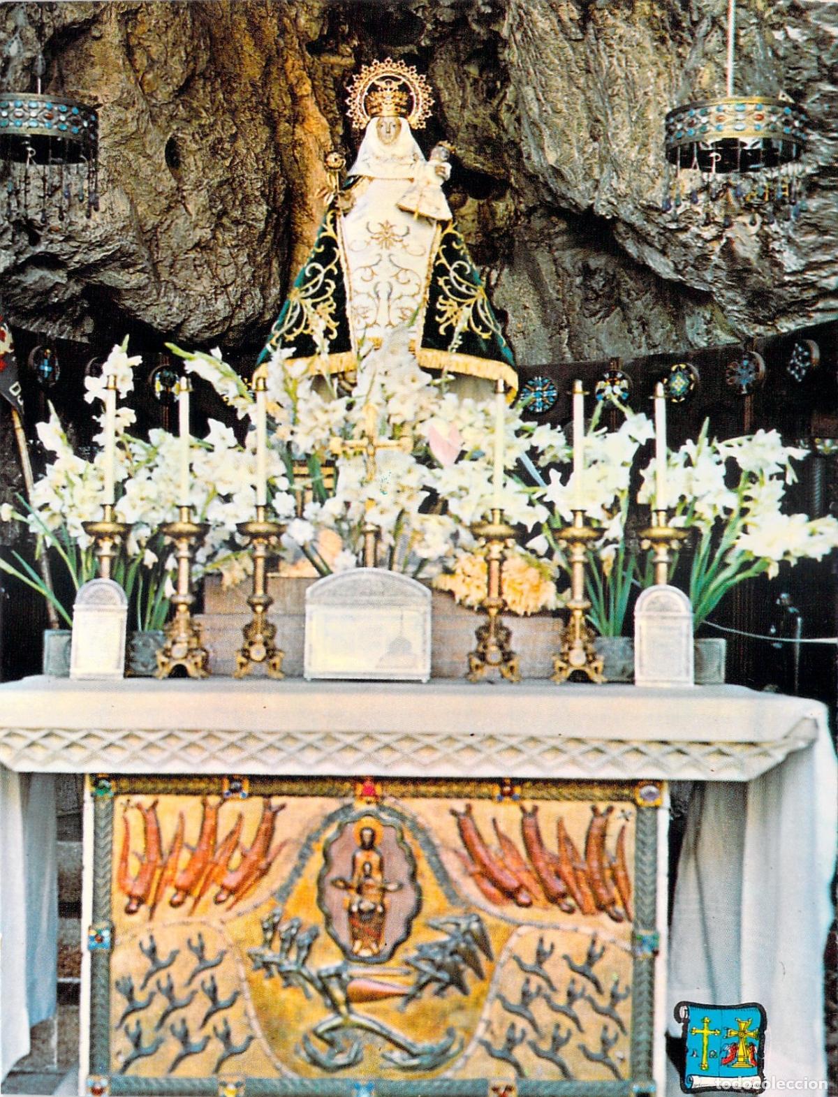 Postales: Postal de Covadonga con el Altar de la Santina en Asturias