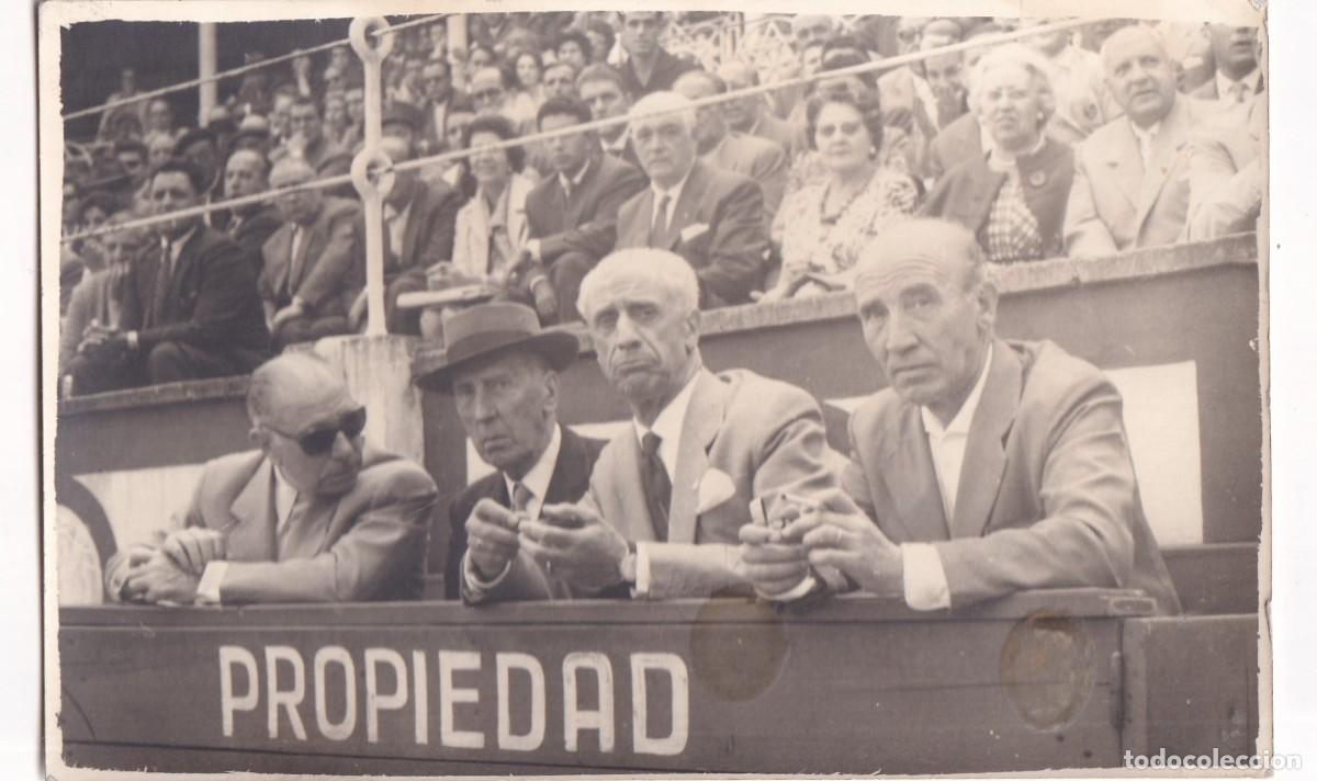 Cartoline: Fotograf&iacute;a tama&ntilde;o postal sin reverso. Plaza de toros de Gij&oacute;n. Interior de la plaza