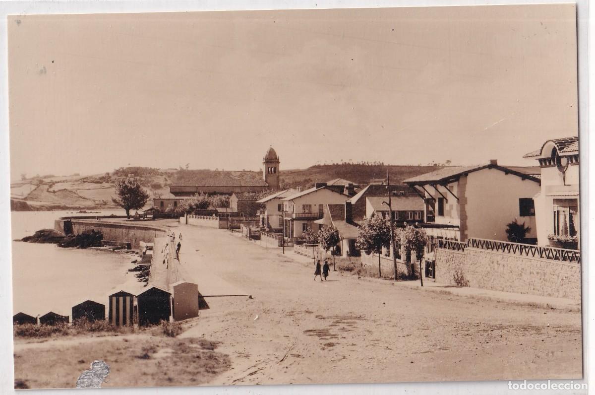 Cartoline: Luanco. Asturias. 2 Avenida de la Playa. Reverso en blanco, cartela en el reverso.