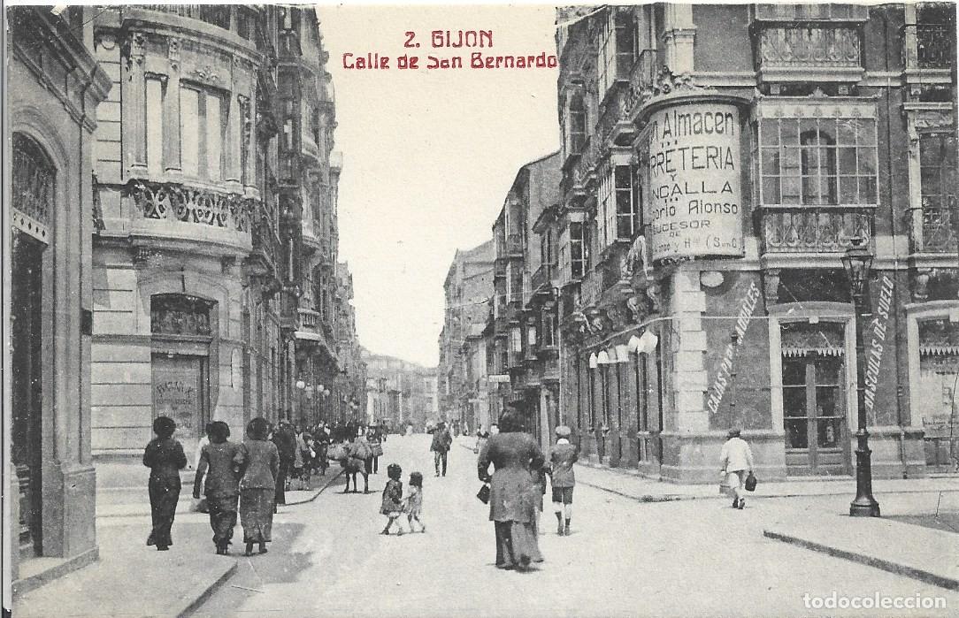 Cartes Postales: GIJ&Oacute;N (ASTURIAS) - CALLE DE SAN BERNARDO - EDICI&Oacute;N R Y M