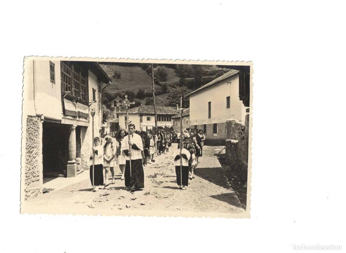 Postales: POLA DE SOMIEDO. PROCESI&Oacute;N DEL SACRAMENTO. FOTO APIFANIO FEITO