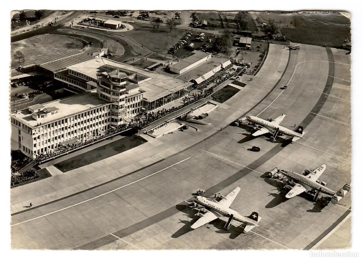 Postales: AEROPUERTO DE Z&Uuml;RICH-KLOTEN, Suiza. Postal circulada a Barcelona en 1958. Con sello (2 fotos).