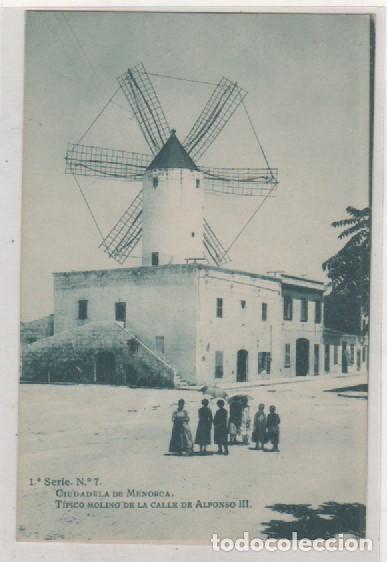 Postales: 1&ordf; serie n&ordm; 7 Ciudadela de Menorca T&iacute;pico molino de la Calle de Alfonso III Thomas sin circular.