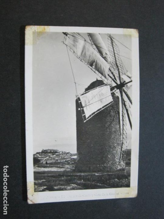 Postales: IBIZA-MOLINO DE VIENTO Y VISTA DE LA CIUDAD-FOTOGRAFICA VI&Ntilde;ETS-POSTAL ANTIGUA-(72.078)