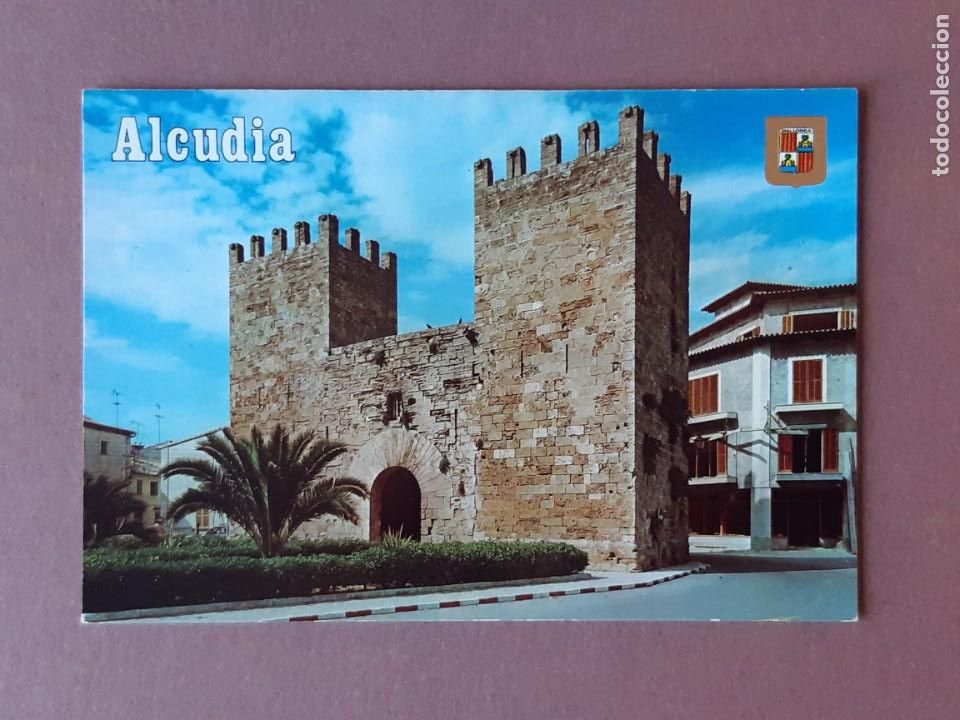 Cartoline: POSTAL 2956 SUBIRATS CASANOVAS PUERTA DE LA MURALLA ALCUDIA. MALLORCA. BALEARES. 1976. SIN CIRCULAR.