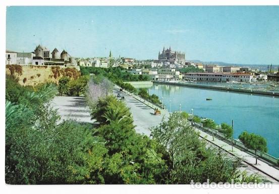 Postales: PALMA DE MALLORCA -- PASEO MARITIMO Y CATEDRAL - Foto 1