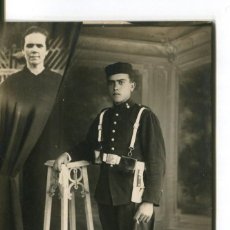 Postales: MAHÓN- SOLDADO DE ARTILLERIA-CUARTEL LA MOLA- AÑO 1925-FOTO FIOL.MAHÓN. Lote 302535898