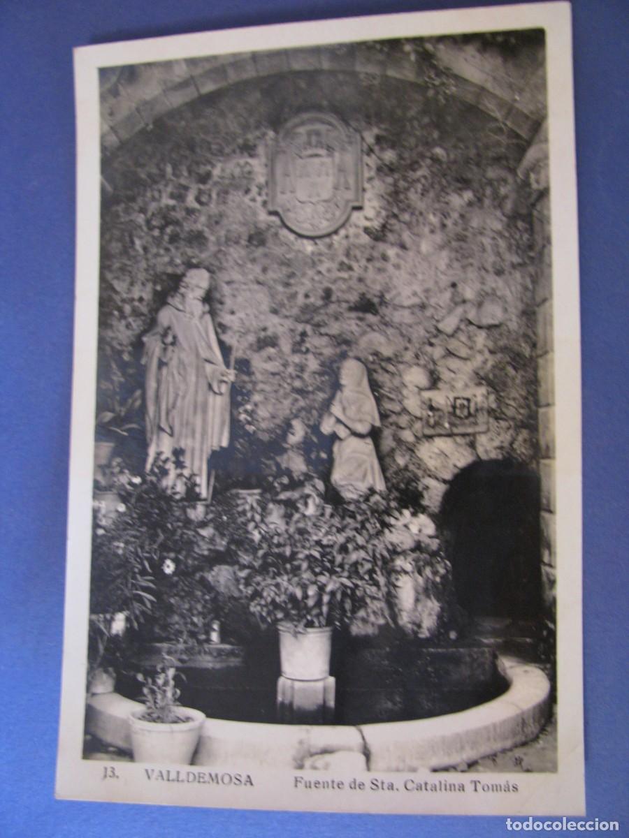 Postales: POSTAL FOTOGR&Aacute;FICA DE VALLDEMOSA. FUENTE DE STA. CATALINA TOMAS.
