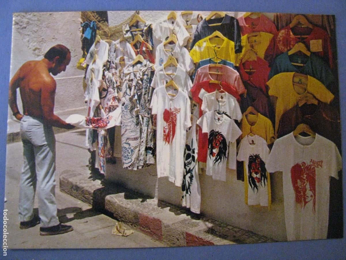 Cartes Postales: POSTAL. EL QUE NO LLEVA CAMISETA ES PORQUE NO QUIERE... SAVIR.