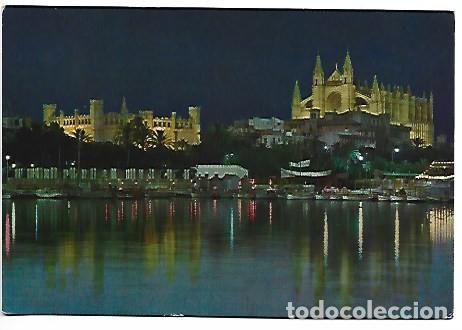 Postales: VISTA NOCTURNA DE LA LONJA Y LA CATEDRAL.- PALMA - MALLORCA