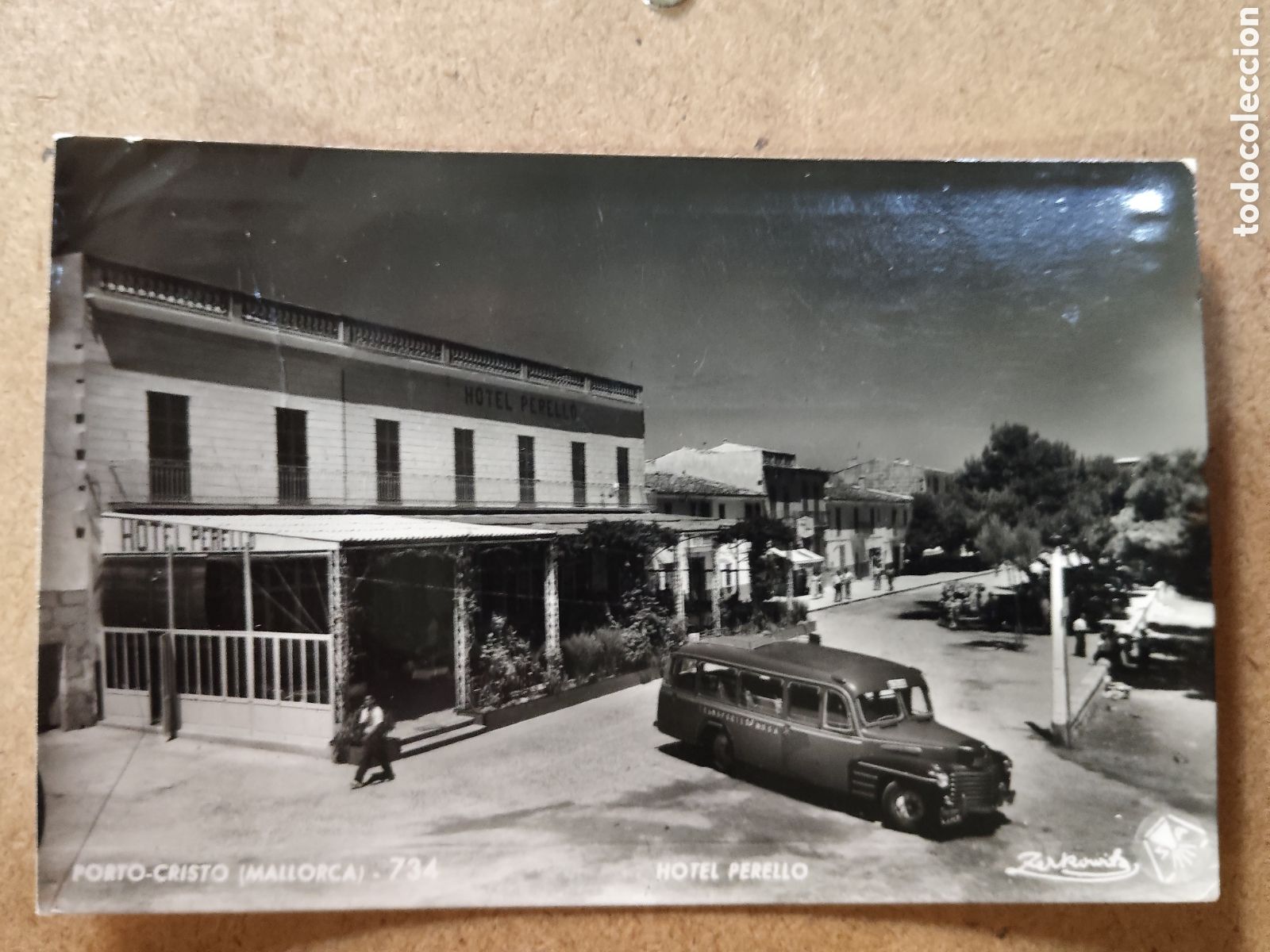 Postales: MALLORCA PORTO CRISTO HOTEL PERELLO ( AUTOBUS ). ZERKOWITZ. POSTAL FOTOGRAFICA,CIRCULADA A FRANCIA