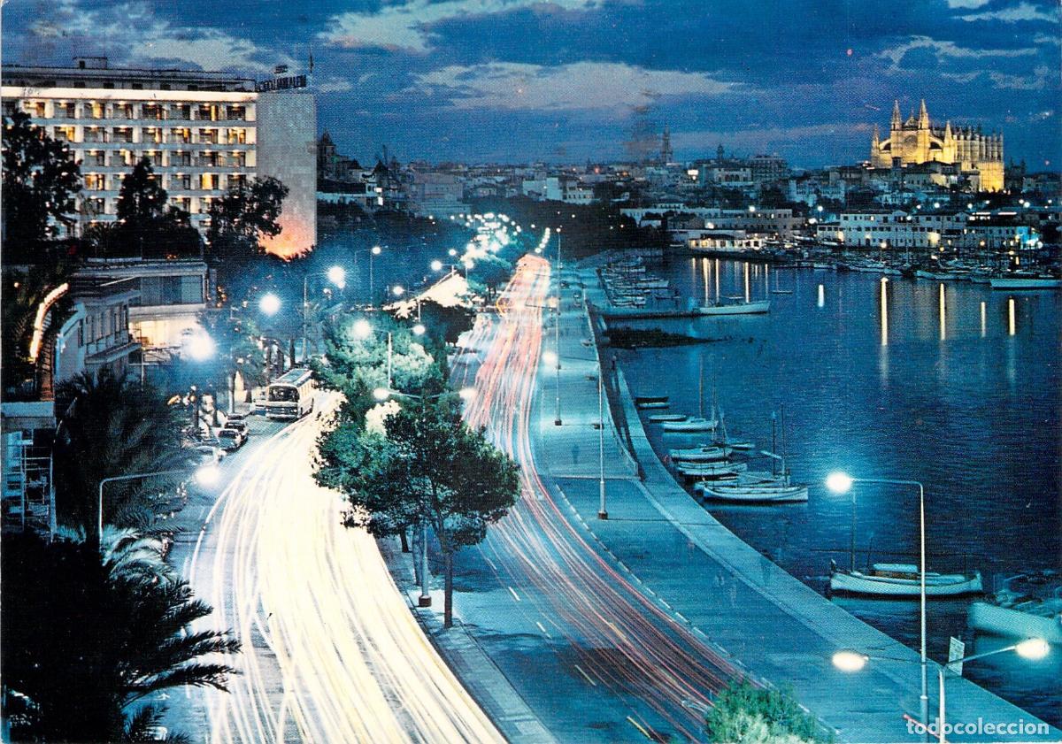 Postales: Postal de Palma de Mallorca: Paseo Mar&iacute;timo y Catedral de noche