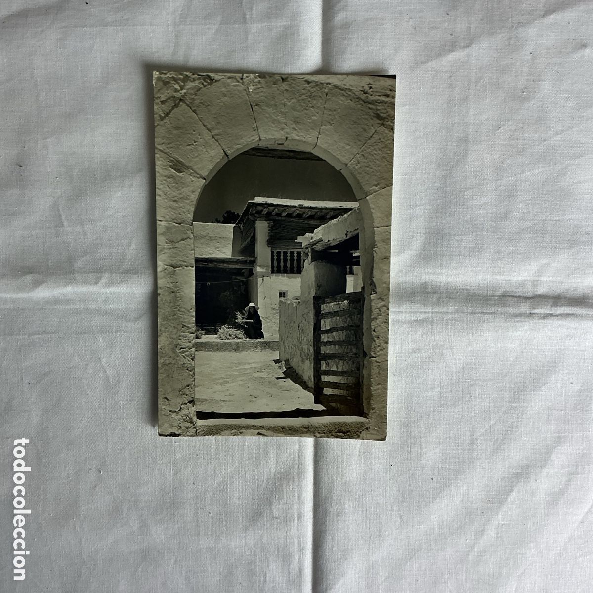 Postales: Postal Ibiza (Islas Baleares) &ndash; Calle t&iacute;pica &ndash; Blanco y negro &ndash; Original de la &eacute;poca &ndash; 1961