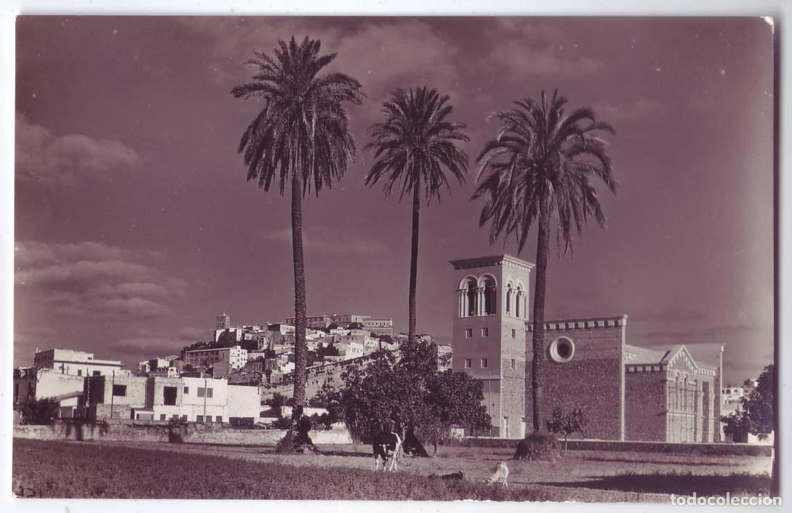 Postales: Ibiza: Vista de la Ciudad e Iglesia de Sta. Cruz. Fot. Vi&ntilde;ets. Circulada (A&ntilde;os 50)