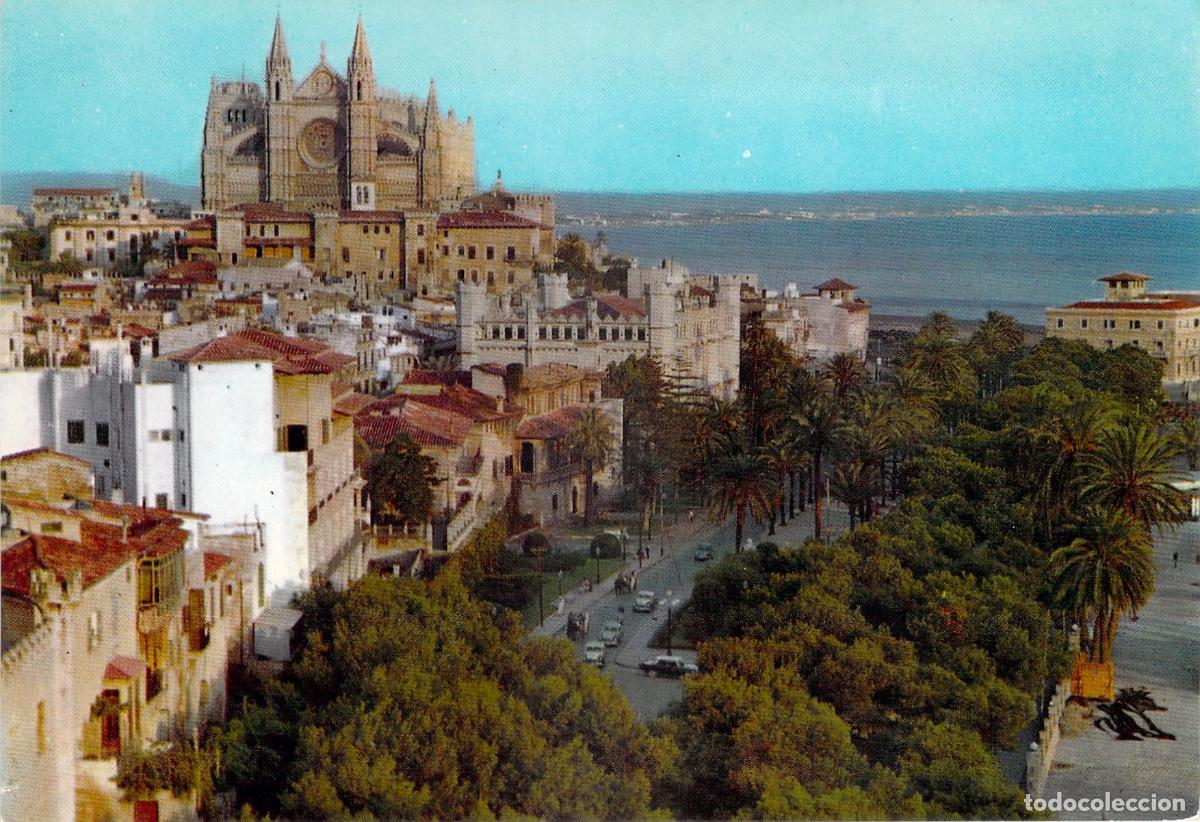 Postales: Postal de Palma de Mallorca con la Catedral y el Paseo de Sagrera