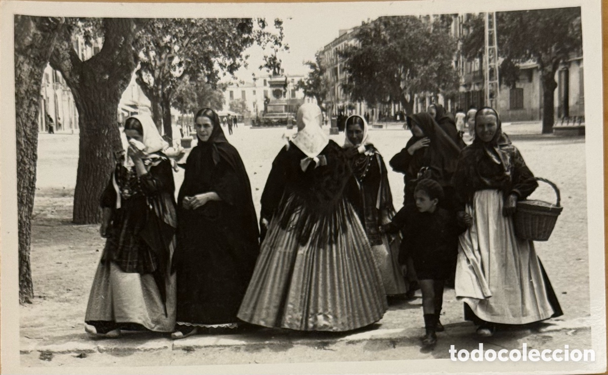 Postales: Ibiza Payeses en el Paseo de Vara del Rey
