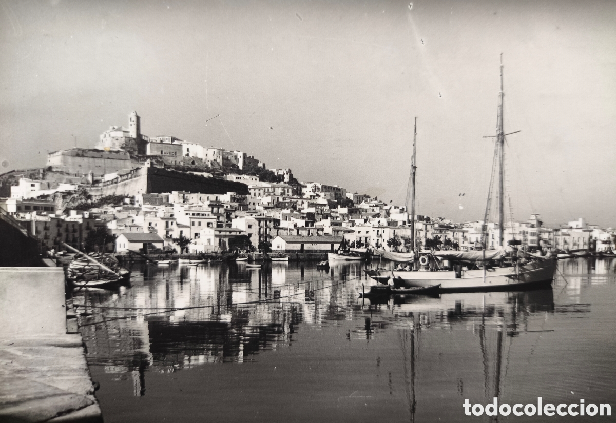 Postales: EIVISSA PORT POSTAL FOTOGR&Aacute;FICA FOT&Oacute;GRAFO VI&Ntilde;ETS IBIZA BALEARS C. 1955