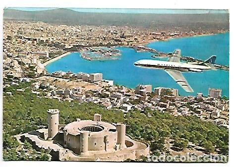 Postales: VISTA AEREA, EN PRIMER TERMINO, EL CASTILLO DE BELLVER.- PALMA / MALLORCA