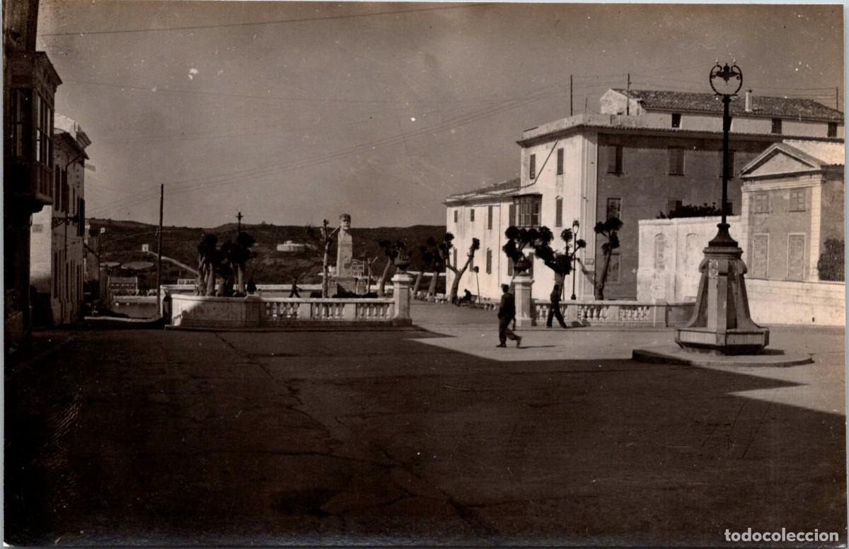 Postales: Menorca - Miranda de Mah&oacute;n - Plaza de Augusto -Antigua Postal Fotogr&aacute;fica Agfa-Sin datos ni Leyenda