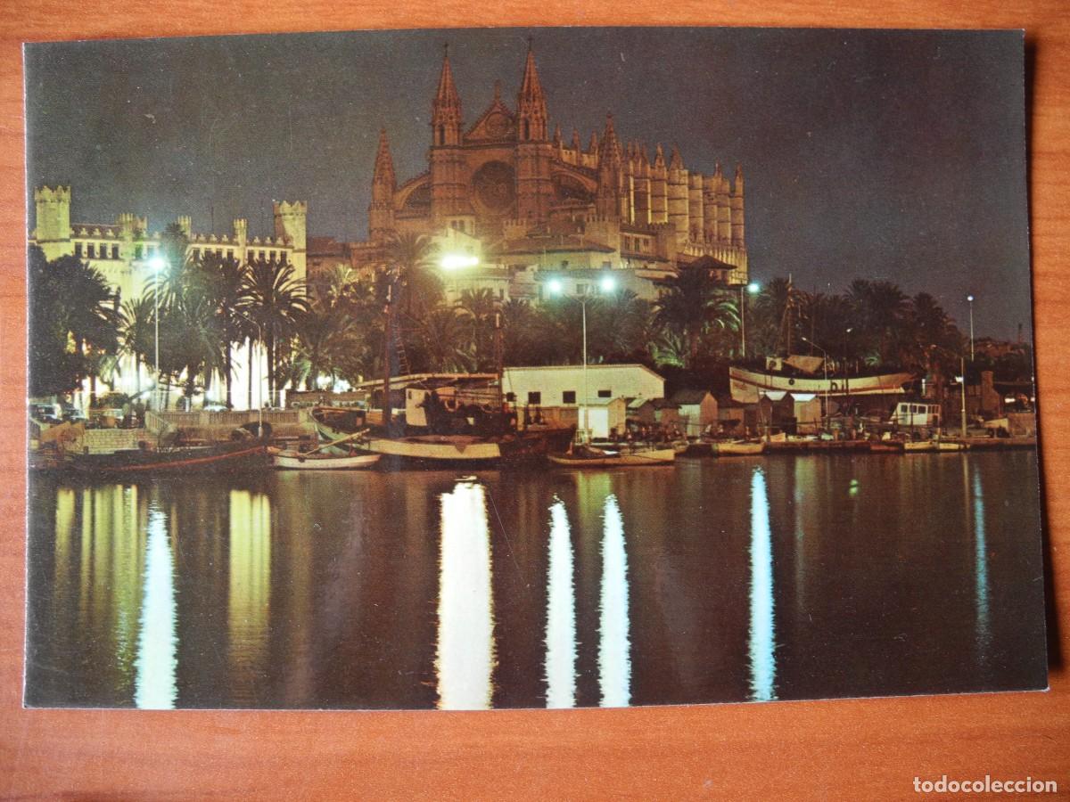 Cartes Postales: Palma de Mallorca. La catedral Ed. Icaria n. 15235 Nueva. Nocturna