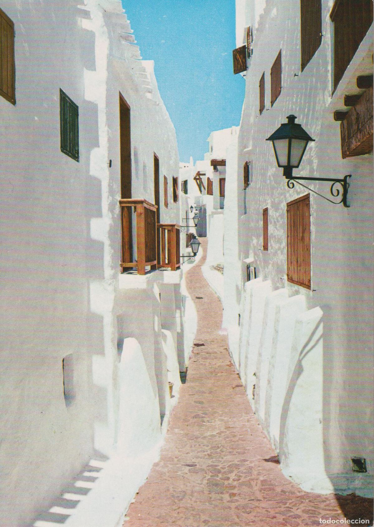 Postales: MENORCA, PUEBLO DE PESCADORES, UNA CALLE - POSTALES COLOR CYP N&ordm;3821 - S/C