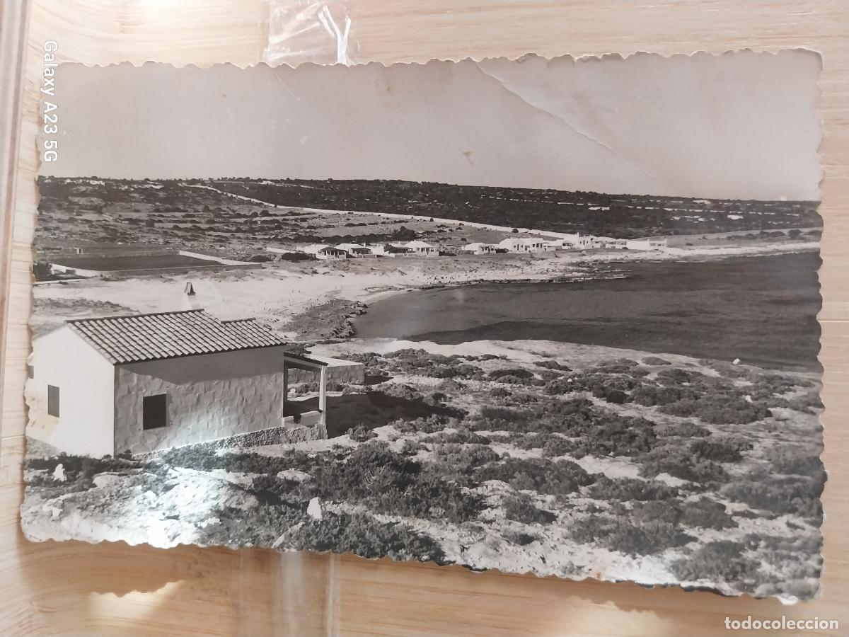Postales: MAHON A&Ntilde;O 1958 SAN LUIS CALA PUNTA PRIMA ED HUGUET CIRCULADA PRECIOSA IMAGEN CASAS
