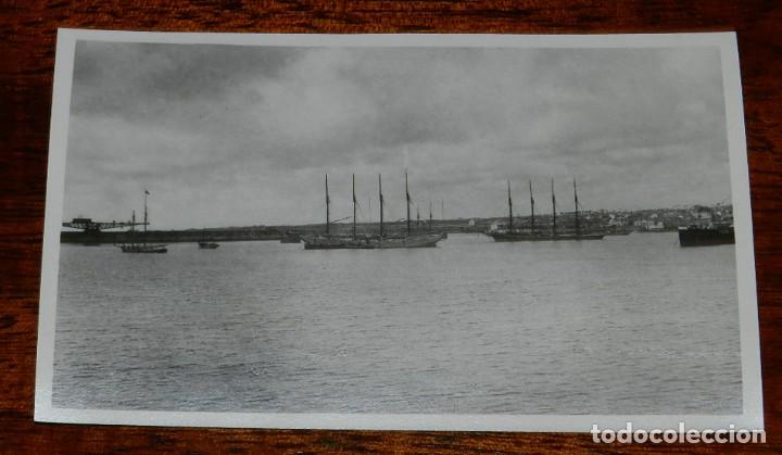 Postales: FOTO POSTAL DE BARCOS EN LAS COSTAS ESPA&Ntilde;OLAS, NO CIRCULADA. - Foto 1