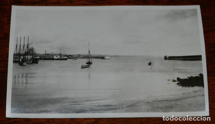 Postales: FOTO POSTAL DE BARCOS EN LAS COSTAS ESPA&Ntilde;OLAS, NO CIRCULADA. - Foto 1