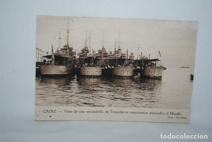 Postales: ESCUADRILLA DE BUQUE TORPEDEROS EN EL MUELLE DE CADIZ - Foto 1