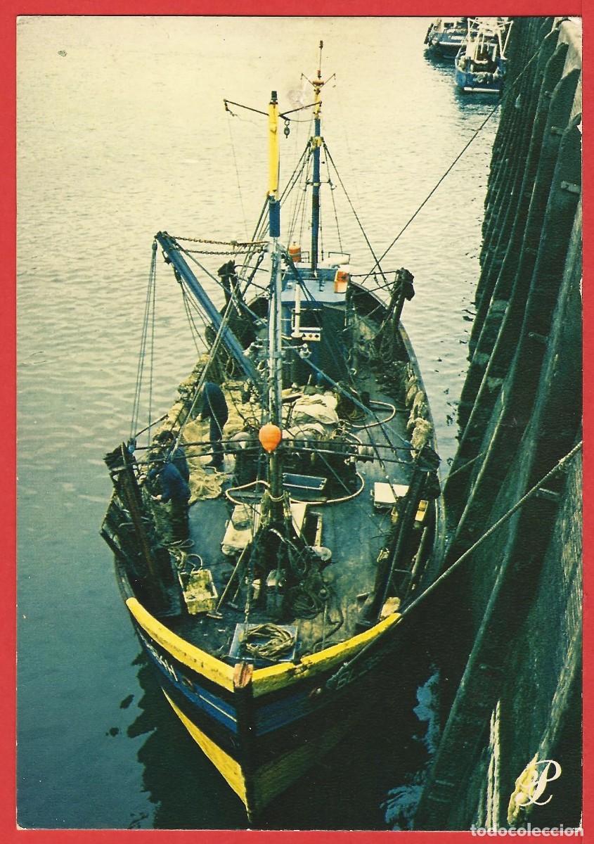 Postales: Barco de pesca en el puerto - Foto 1