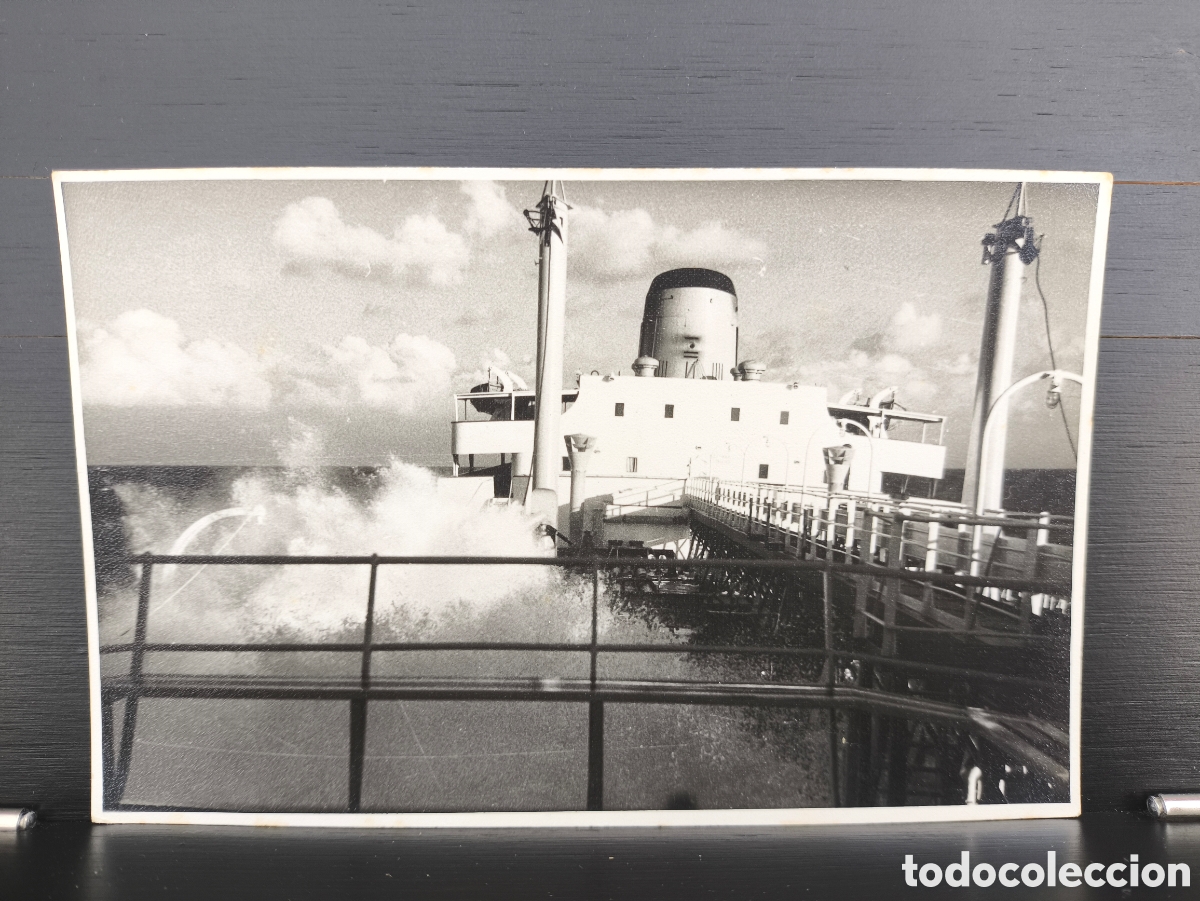 Postales: Antigua fotograf&iacute;a barco buque petrolero navegando con fuerte oleaje Foto Herzberg