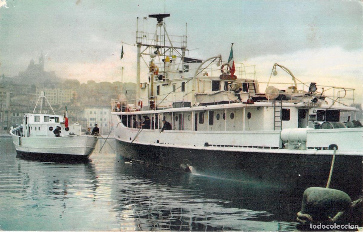Postales: Postal Buque de Investigaci&oacute;n La Calypso y L'Espadon