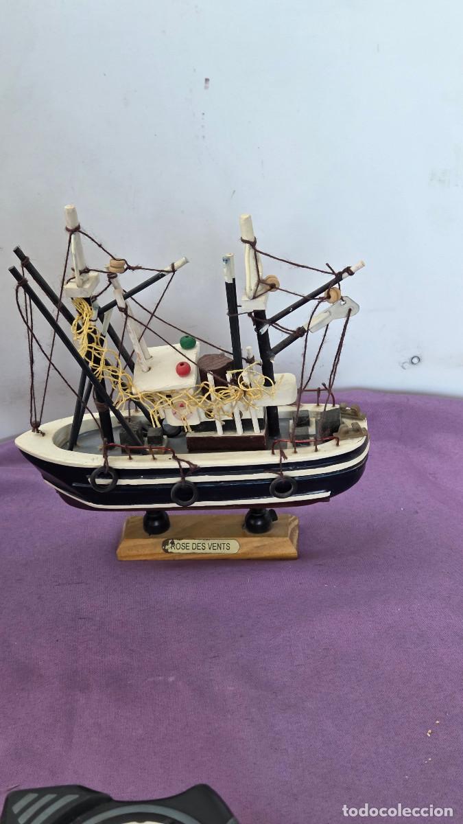 Postales: maqueta de barco de madera