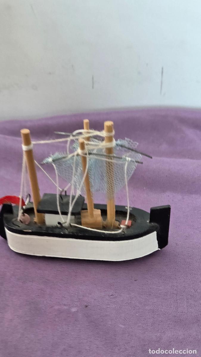 Postales: maqueta de barco peque&ntilde;o