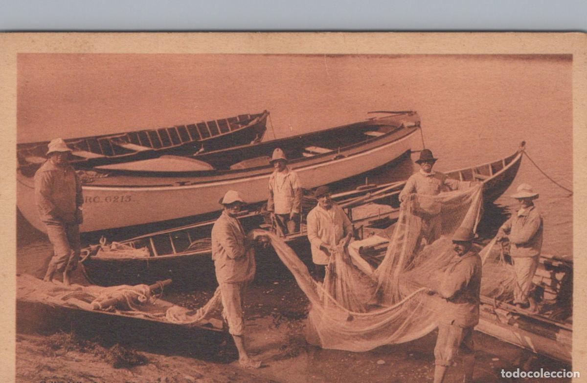 Postales: France M&acirc;con Bourgogne P&ecirc;cheurs Hommes Bateaux Filets Rive Rivi&egrave;re *YAD601