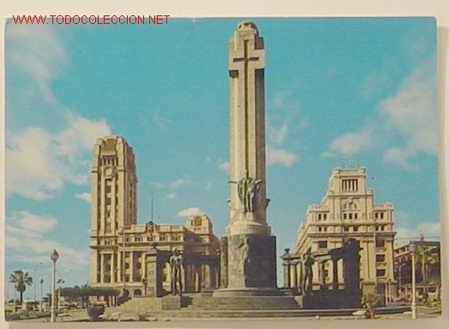 Postales: SANTA CRUZ DE TENERIFE-Plaza de Espa&ntilde;a y Monumento a los Caidos.Circulada.