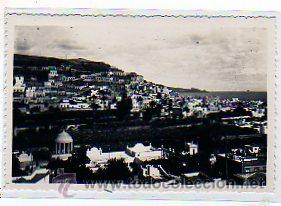 Postales: Las Palmas de Gran Canaria. n&ordm; 69. Plaza y Muelle de Santa Cruz.  Ediciones ARRIBAS. Sin circular.