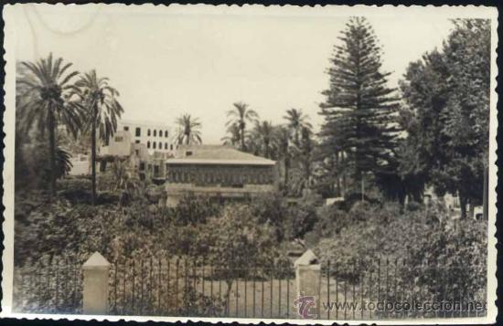 Postales: CUEVAS (GRAN CANARIA).-FOTOGRAF&Iacute;A- AL FONDO COLEGIO DE MONJAS