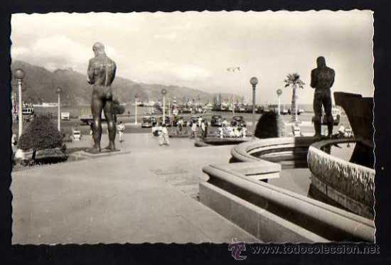 Postales: Sant Cruz de Tenerife. Plaza Espa&ntilde;a. No circulada