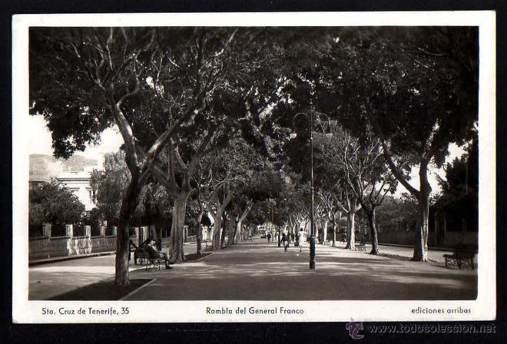 Postales: Sta Cruz de Tenerife, 35. Rambla del General Franco. Edi Arribas . Circulada